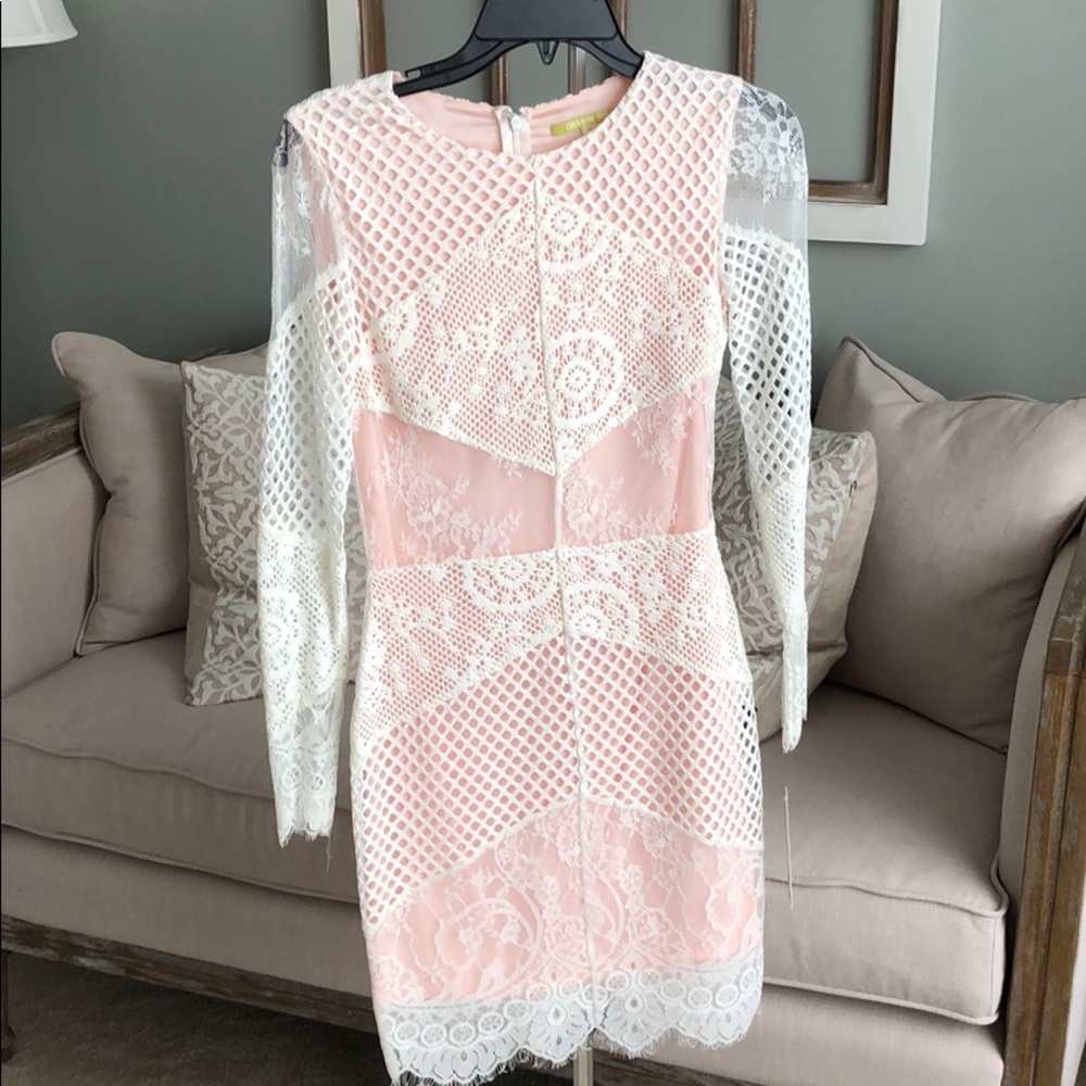 Gianni Bini white lace and peach/blush pink dress